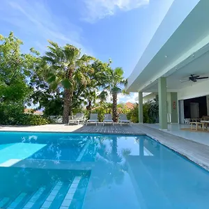 Koko Villa Jan Thiel